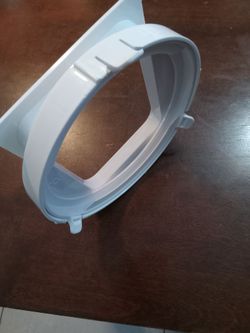 Portable AC connector