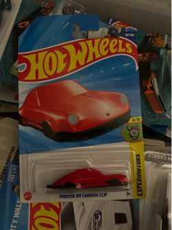 Hot Wheels Red Porsche 911 Carrera Clip