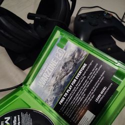 Xbox Controller With Charging Station Call Of Duty Game And Rig Headphones