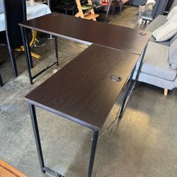 L-Shaped Corner Gaming Desk Computer Desk Espresso Very Good Condition