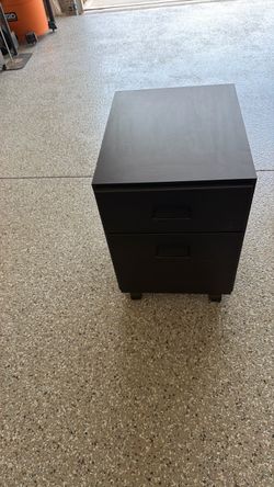 Just $25 File cabinet on wheels and like new condition.