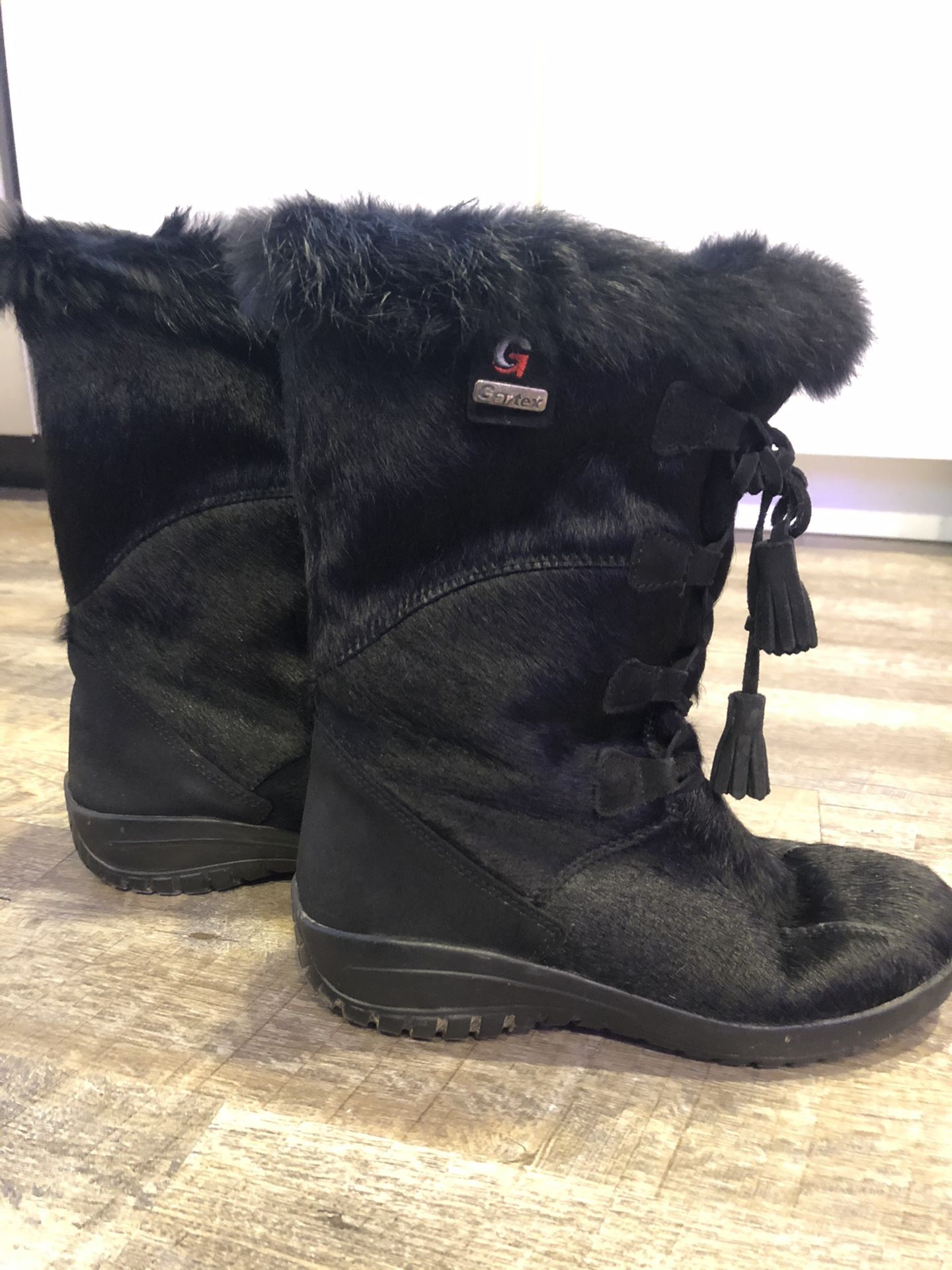 Gartex Genuine Fur Winter Boots - Women’s, Black (US 8.5, EU 39)