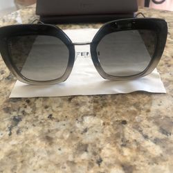FENDI Sunglasses Gray/Black