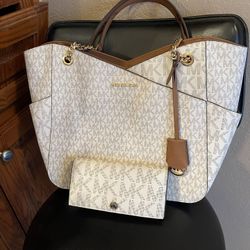 Michael Kors Purse And Wallet 