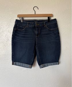 Time and true women’s blue stretch shorts size 14