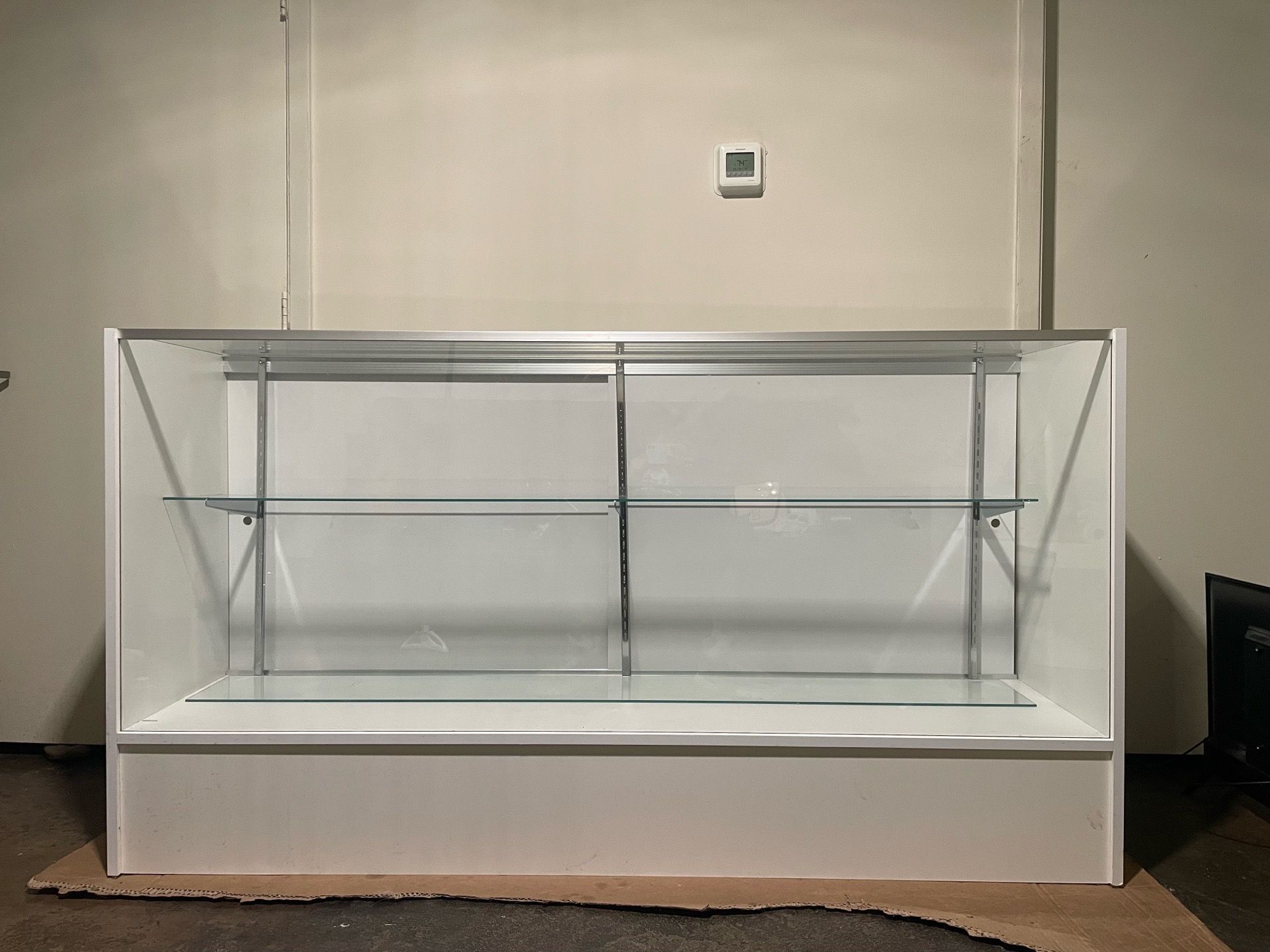 Large display case 72x18 for Sale in Dallas, TX - OfferUp
