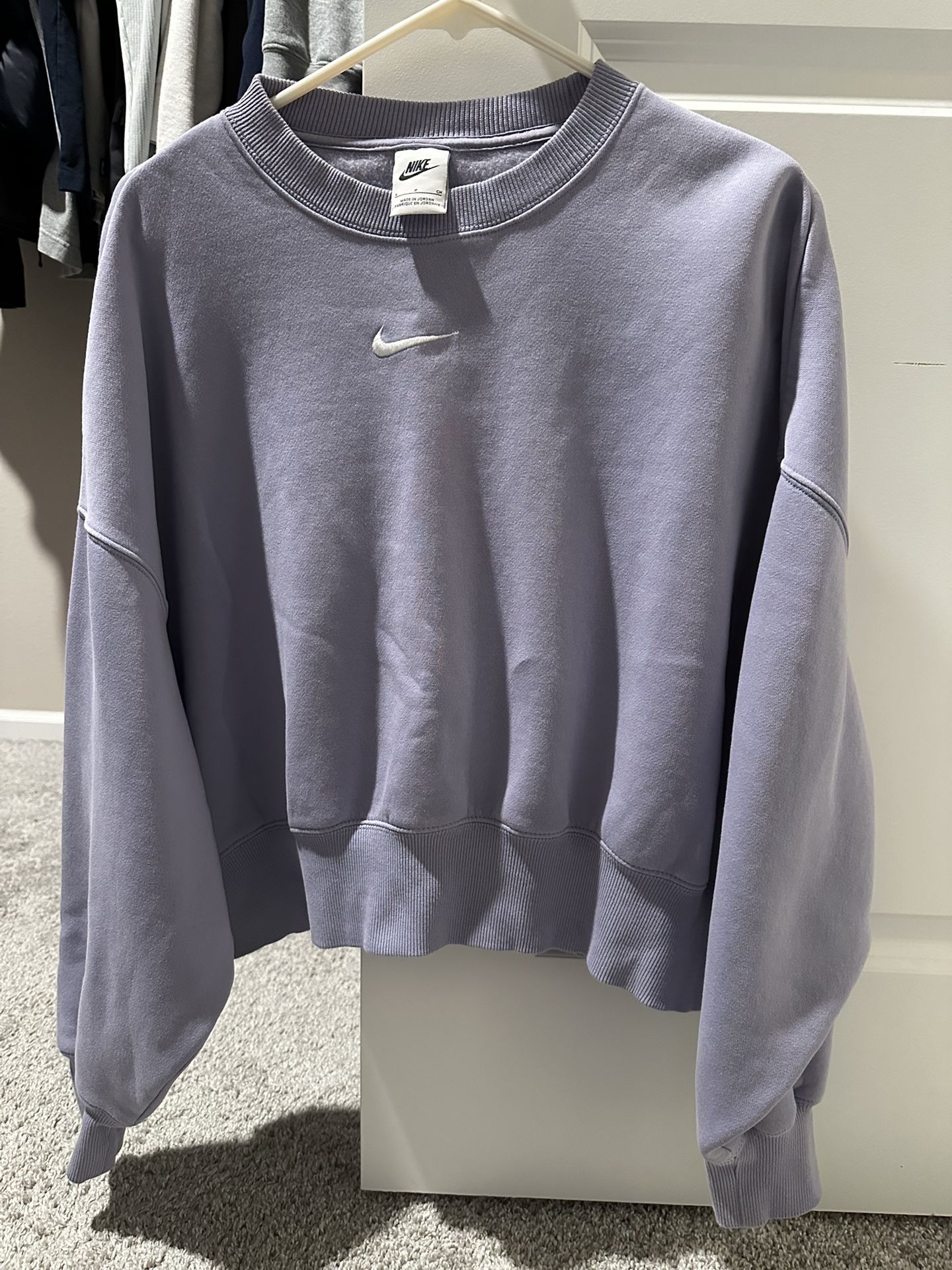Nike sweatshirt