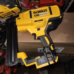 Firm Price🛑 Dewalt 20v Xr Stapler Used Good. Tool-Only No Battery" Precio Firme🛑