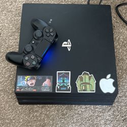 PS4 Pro 1TB Black W Controller & Games 