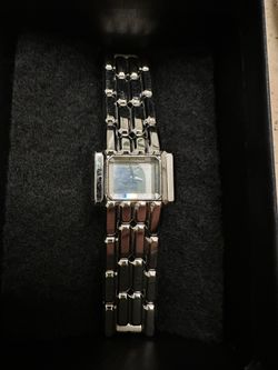 Dolce and Gabbana Silver/Mirror Style Watch. Was a gift and has just been put away un used. 