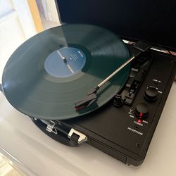 Victrola record player
