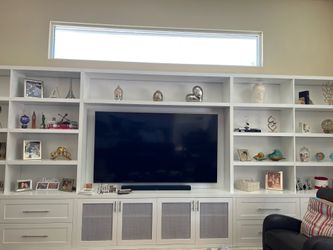 Samsung 85” QLED 4K Smart TV – QN85Q60TAFXZA – Excellent Condition - $950 OBO