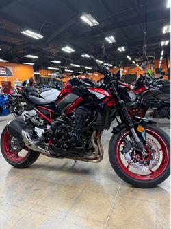 Used 2024 Kawasaki Z900 for Sale