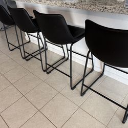 Set of 4 barstool chairs
