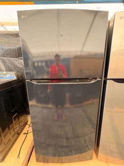 Frigidaire 20cu ft top freezer bottom refrigerator