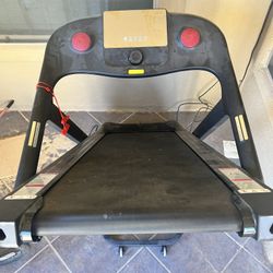 Treadmill 