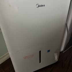 Midea 70pint Dehumidifier