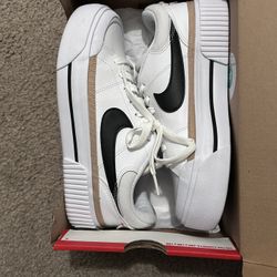 Nike Court Legacy Lift