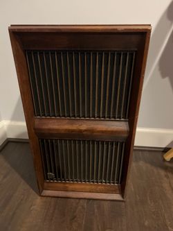 Vintage Speaker end tables (2 of them)