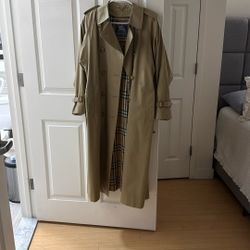 Burberry Trench Double Breasted