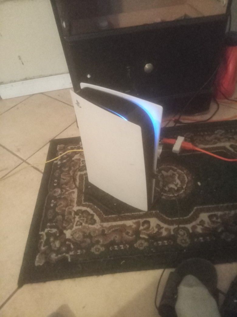Digital Ps5 (Damaged) Sometimes Works for Sale in Los Angeles, CA OfferUp