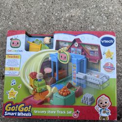CoCoMelon Go! Go! Smart Wheels Cart Racers