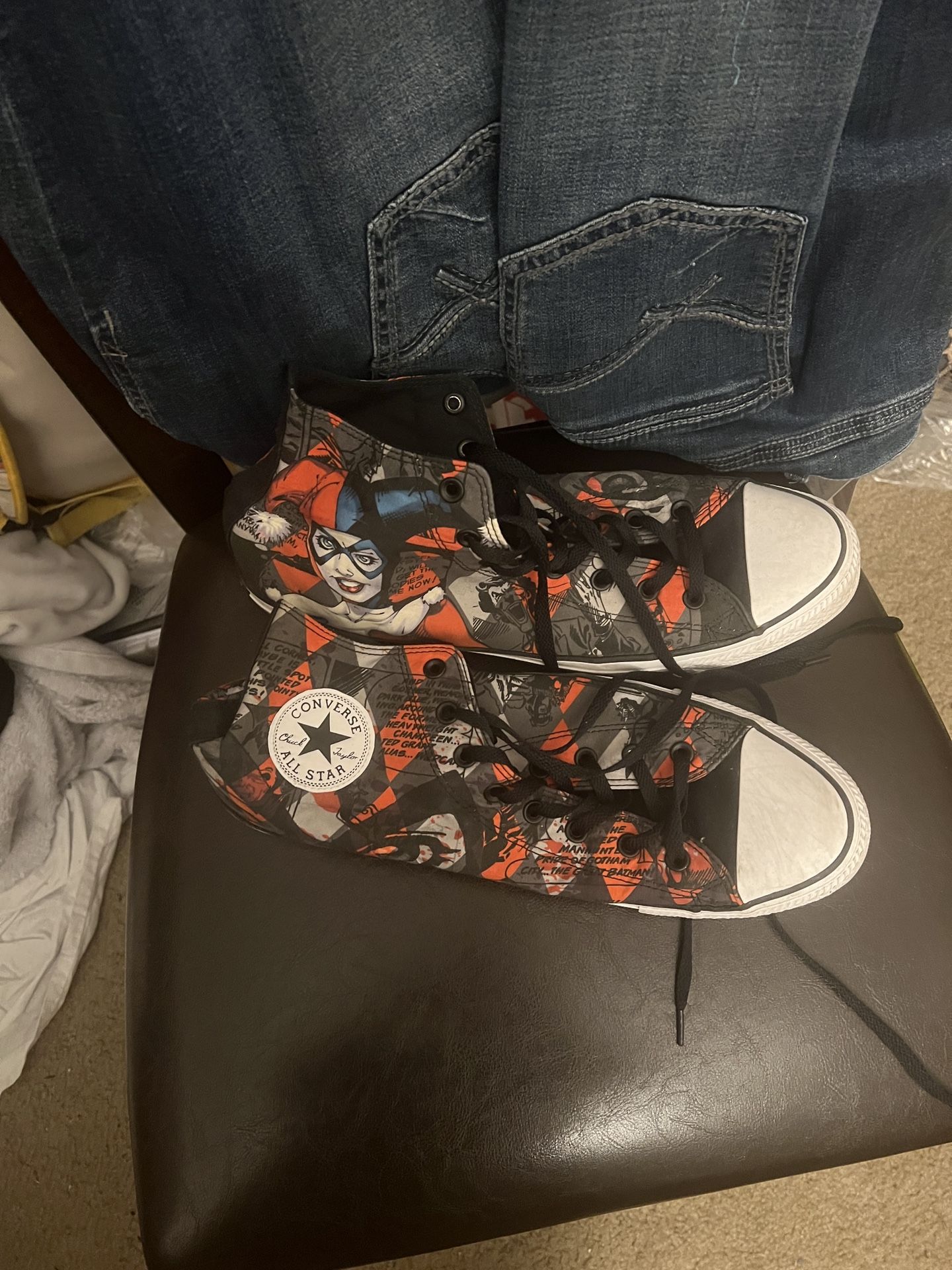 Harley Quinn Converse