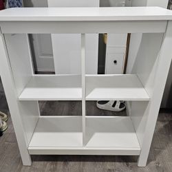 Great condition white, smooth finish shelf. 