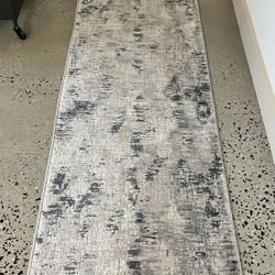 Invista Abstract Runner Rug - 2ft. 6in. 11ft.