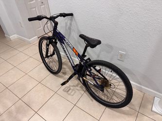 Schwinn Ranger Bicycle . Rim 24 need adjust the gears . Good tires