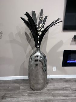 Nice 3ft Vase