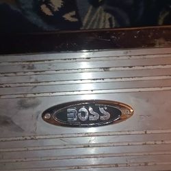 Boss Amplifier 2000watts