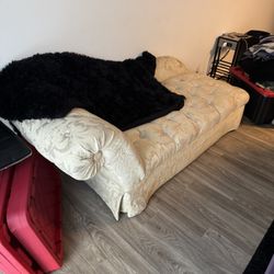 *FREE* Chaise Lounge 