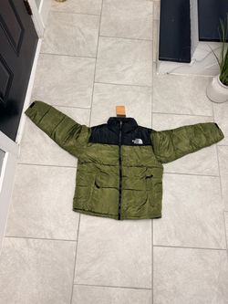 The North Face Black Puffer 700 Jacket with Tags