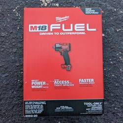 Milwaukee 2962-20 M18 FUEL 1/2 Inch Mid-torque Impact Wrench With Friction Ring 