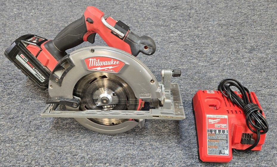Milwaukee 2732-20 Circular Saw 