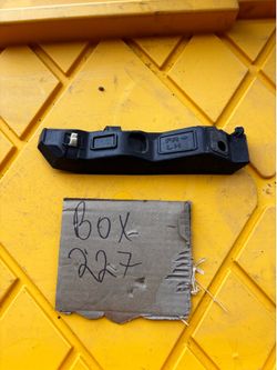2014-2015 Kia Optima Front Bumper Side Mounting Left Bracket OEM 86513-2T500