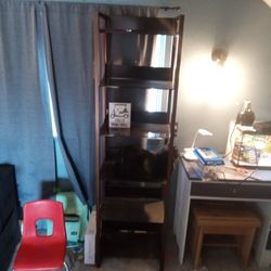 Tall Metal Shelf With Glass Shelves 