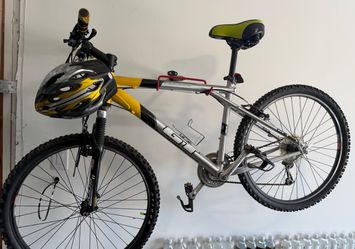 GT Avalanche 2.0 Aluminum 19” Mountain Bike