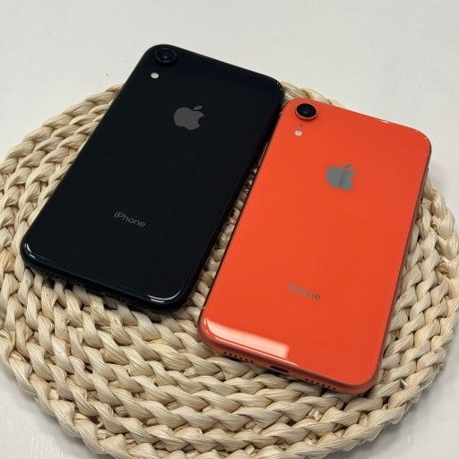 Apple iPhone XR - Big Screen, Big Discount - Smartphone