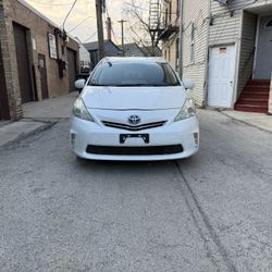 2012 Toyota Prius V 