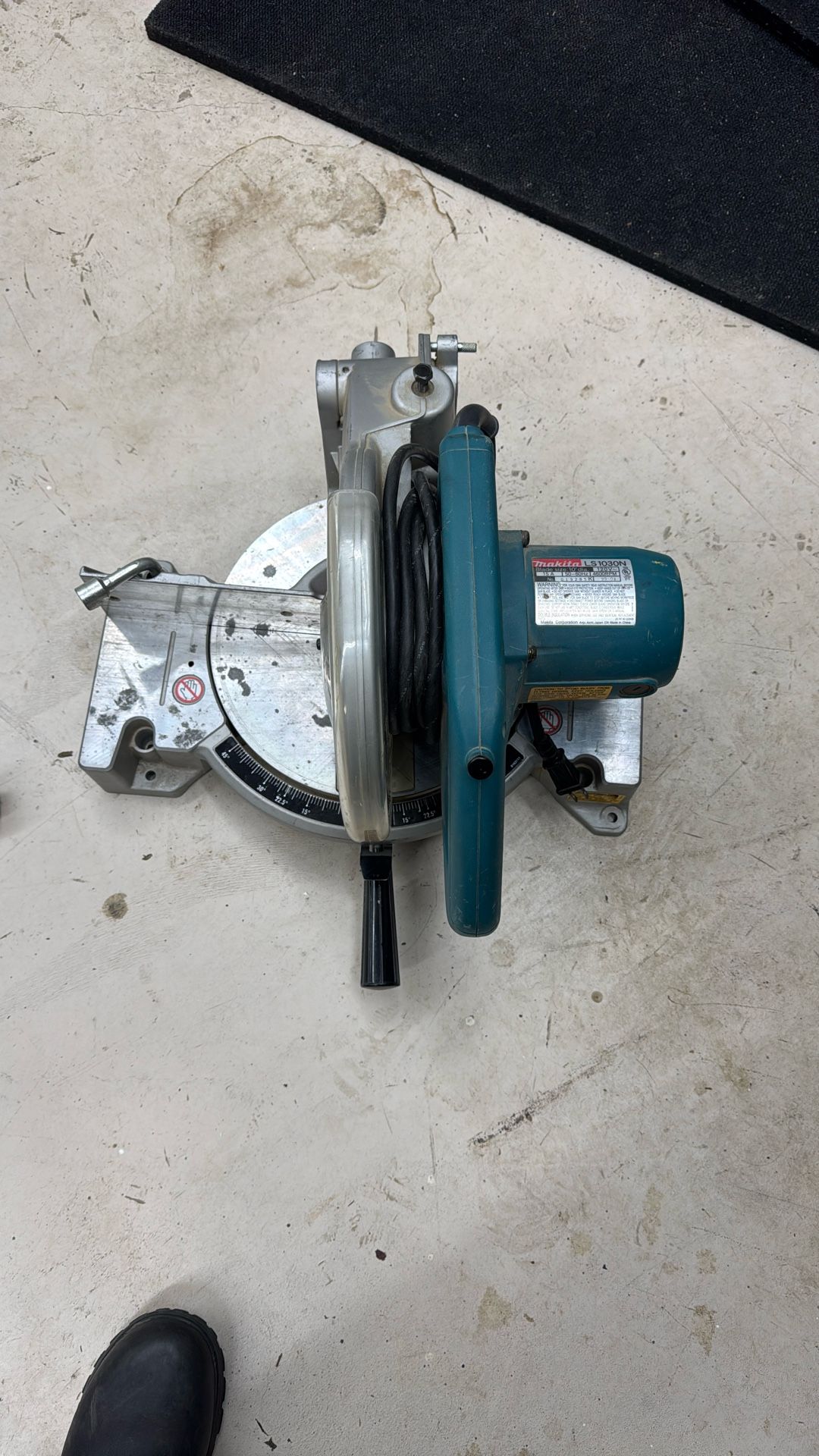 Makita Miter Saw 10 Inch LS1030N