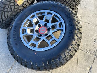 17" TRD PRO wheels Toyota Tacoma 4Runner Tundra Sequoia FJ tires rims