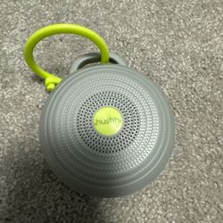 Hushh by Yoga sleep White Noise Portable Speaker Great Condition
