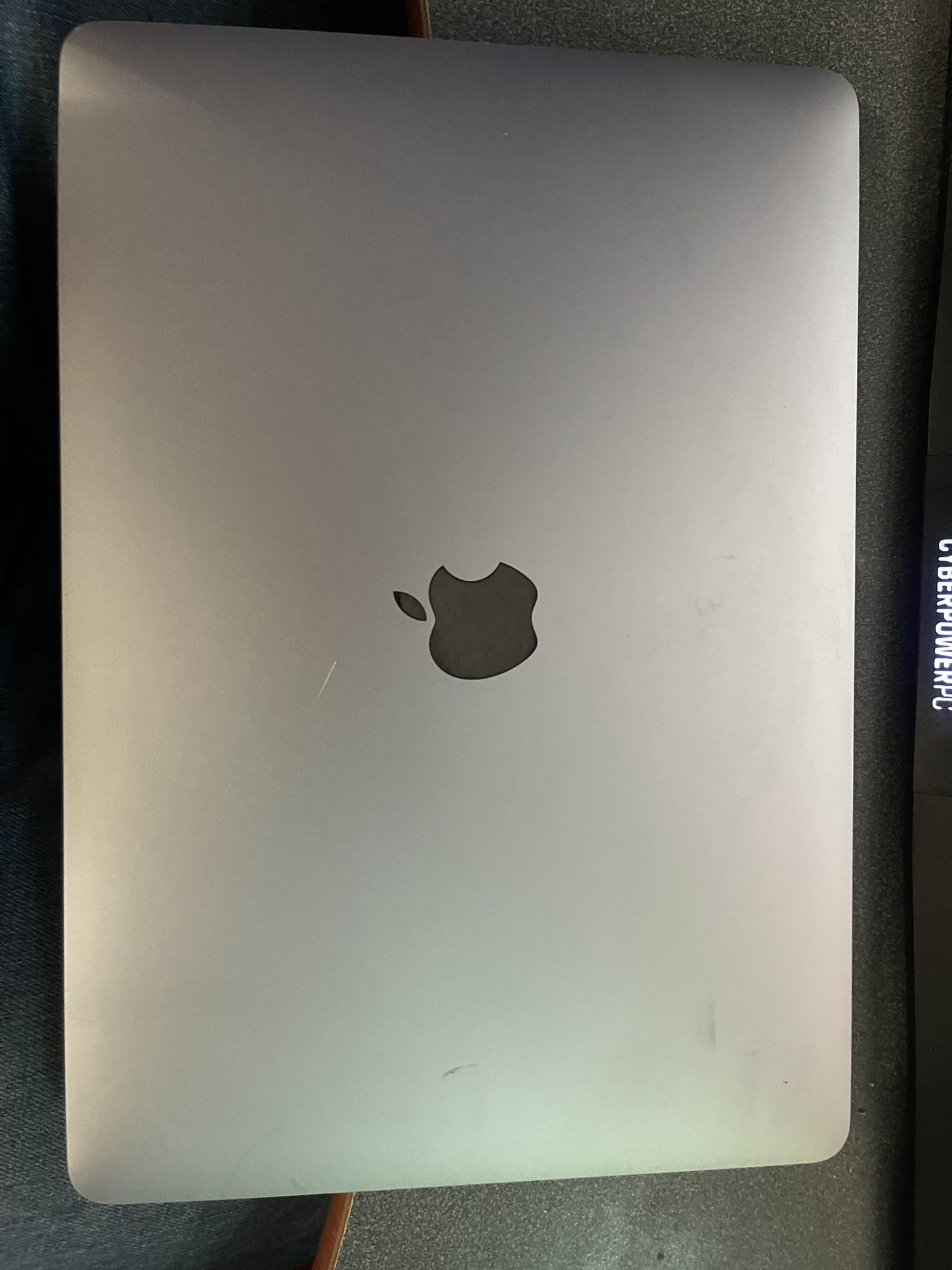 MacBook Air A2337