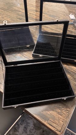 jewelry display case for store