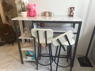 Bar table with 2 stools