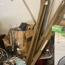 King Sized Bed Frame (WITH SCREWS) 