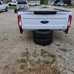 Caja para troca for 250 super duty y raka  defensa jalón enperfetas  condisiones