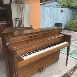 Piano 